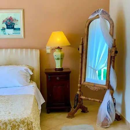 Zose' Luz Villa Kato Assos